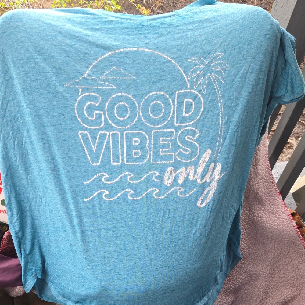 Terra & Sky Blue 'Good Vibes Only' Short Sleeve Tee